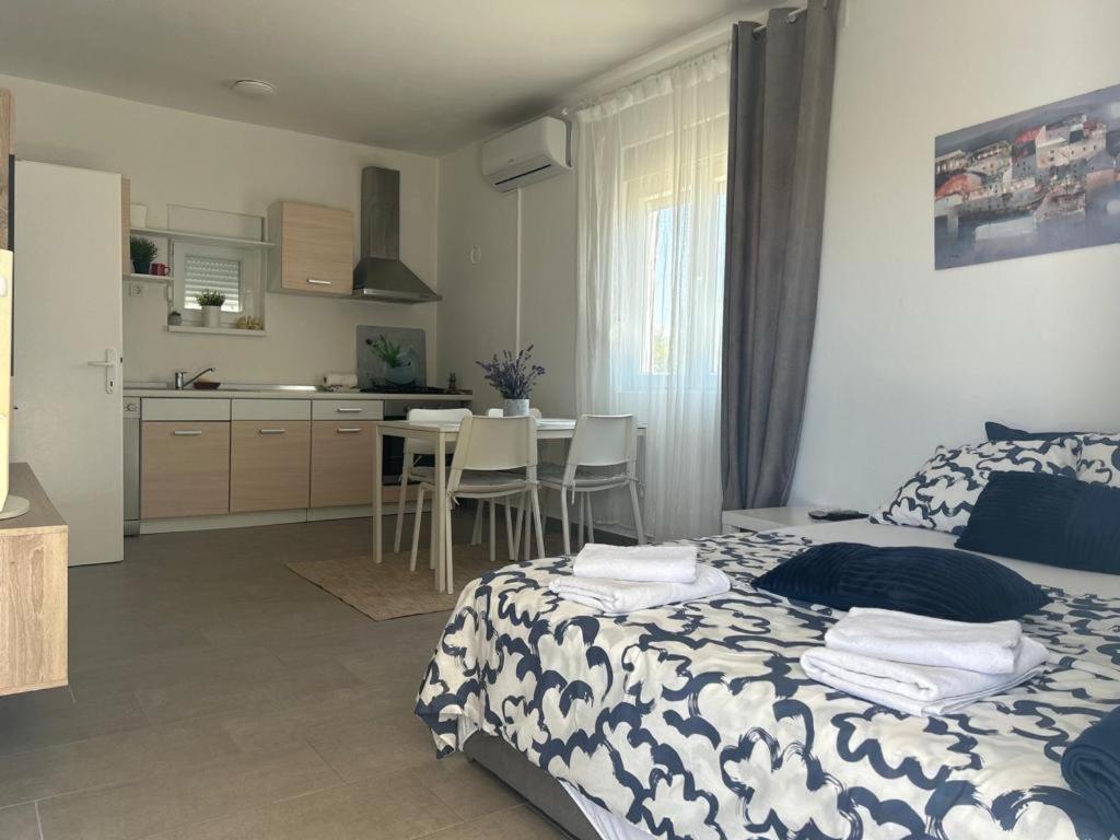 Apartmani Fulir Vrsi Extérieur photo
