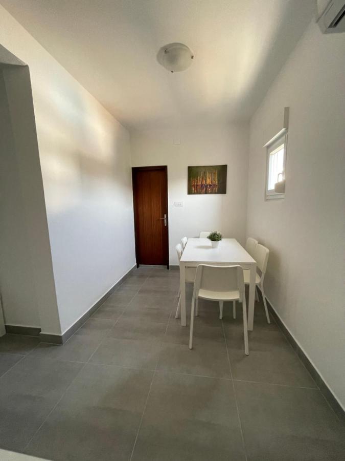 Apartmani Fulir Vrsi Extérieur photo